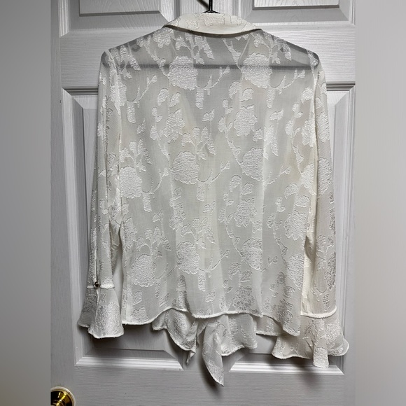 Zara Ruffled top in sheer jacquard fabric Color: Black 1Pc, white 1pc - Picture 4 of 6